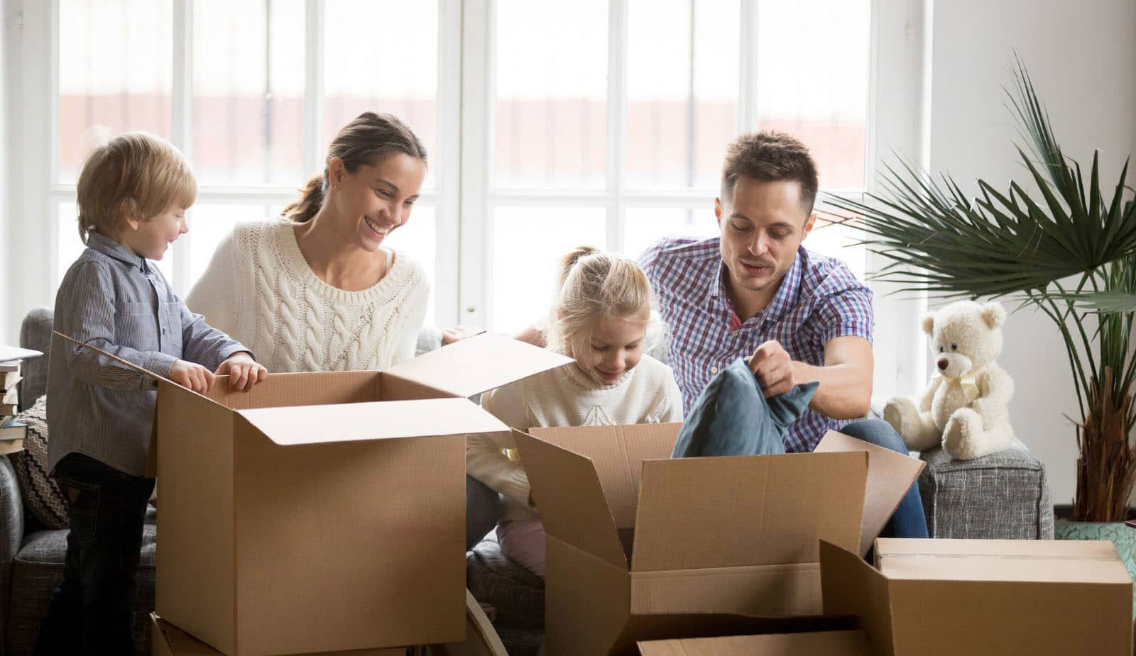 We make moving simple, fast, and stress-free for families and businesses across Santa Clarita